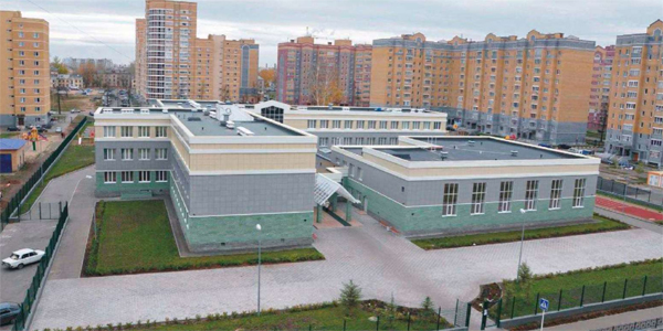 Школа с бассейном в Авиастроительном районе г. Казани